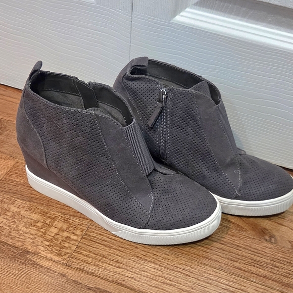 MIA Shoes - Gray Wedge Sneaker Boots
